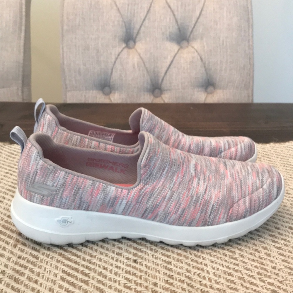 Skechers go walk goga max slip ons Sz 7.5